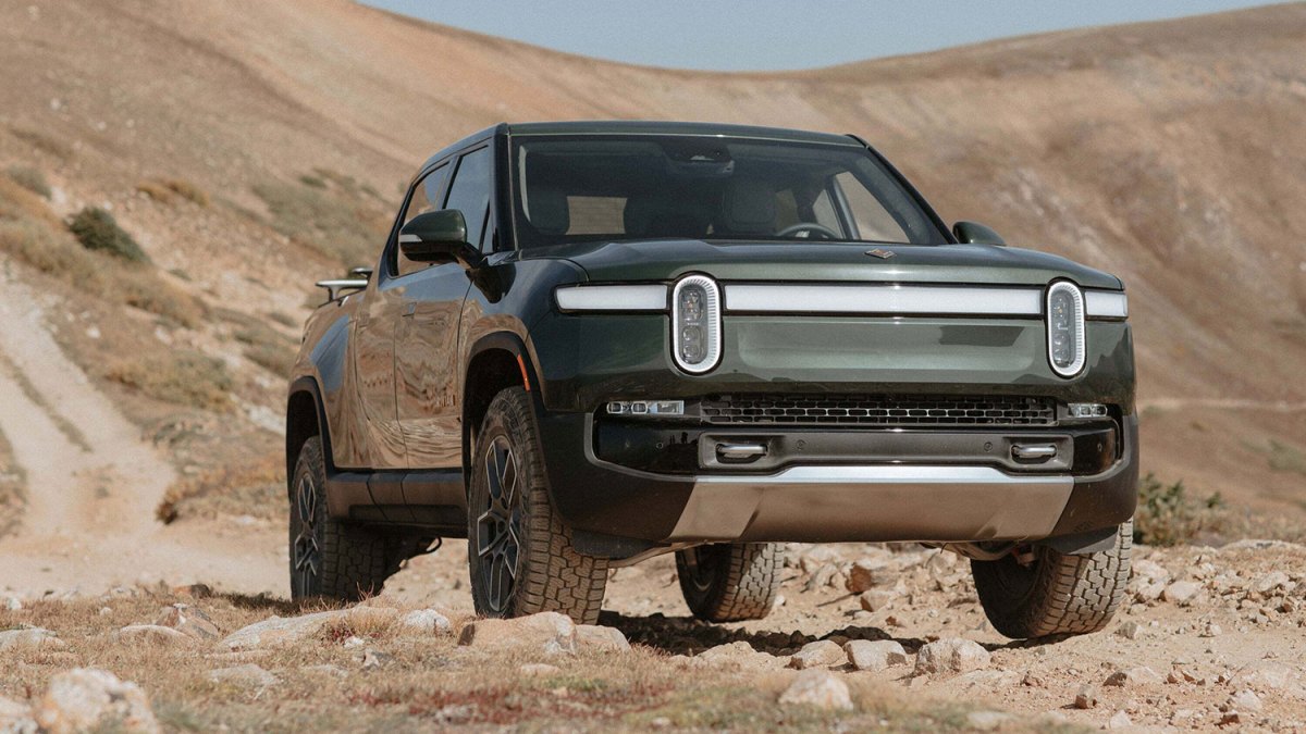 Η Rivian αυξάνει τις προβλέψεις παραγωγής για το 2023, περιορίζει τις απώλειες στο τρίτο τρίμηνο
