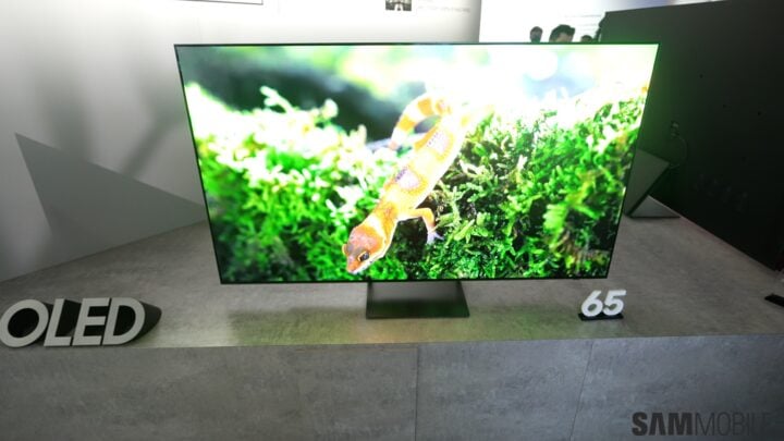 Samsung S90C TV 1