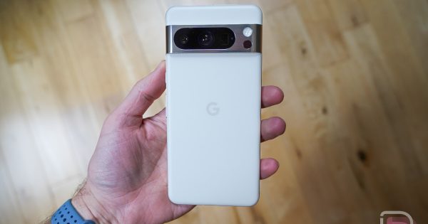 Οι πρώτες 8 ρυθμίσεις για αλλαγή στο Google Pixel 8 Pro
