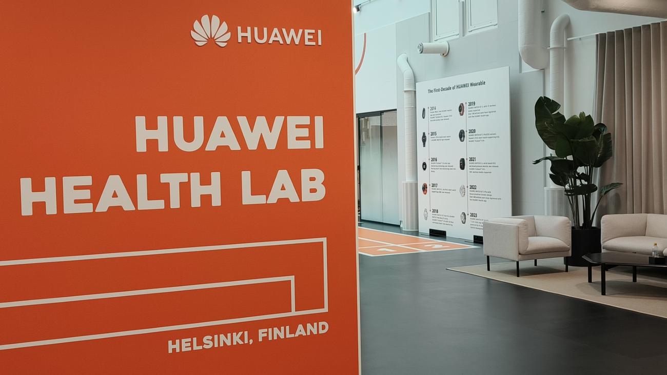 Στο HUAWEI Health Lab στην Φινλανδία, είδαμε τι κρύβεται πίσω από ένα smartwatch!