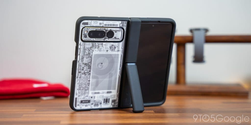 Η θήκη Pixel Fold Grip και το δέρμα X-Ray της Dbrand είναι υπέροχοι συνδυασμοί, Η θήκη Pixel Fold Grip και το δέρμα X-Ray της Dbrand είναι υπέροχοι συνδυασμοί, TechWar.gr