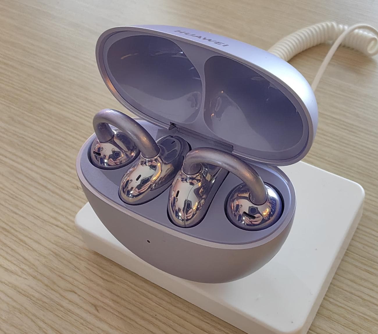 Huawei FreeClip: Μια πρώτη αποκλειστική ματιά στα επαναστατικά earbuds!, Huawei FreeClip: Μια πρώτη αποκλειστική ματιά στα επαναστατικά earbuds!, TechWar.gr