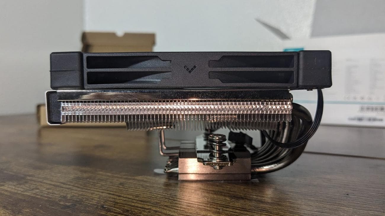 Ψύξη από πάνω προς τα κάτω δοκιμασμένη έναντι των Scythe, Noctua και BeQuiet!, Ψύξη από πάνω προς τα κάτω δοκιμασμένη έναντι των Scythe, Noctua και BeQuiet!, TechWar.gr