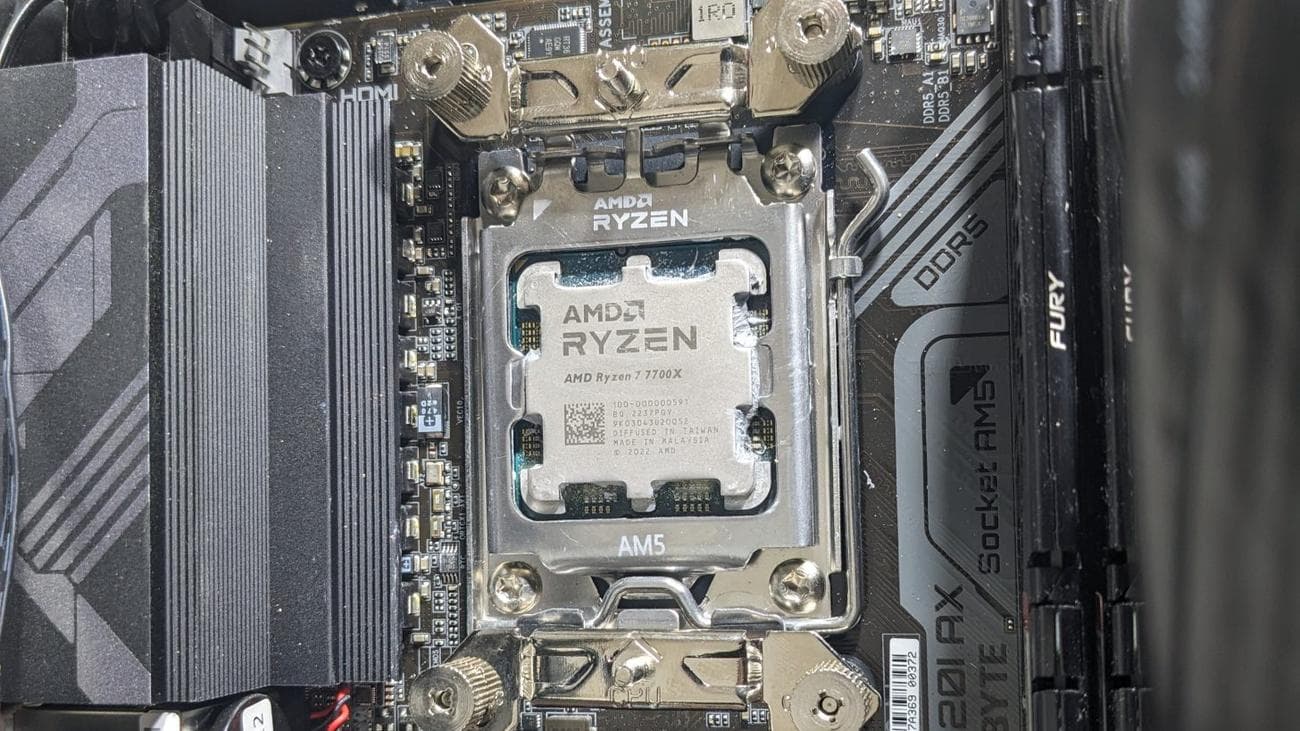 Ψύξη από πάνω προς τα κάτω δοκιμασμένη έναντι των Scythe, Noctua και BeQuiet!, Ψύξη από πάνω προς τα κάτω δοκιμασμένη έναντι των Scythe, Noctua και BeQuiet!, TechWar.gr