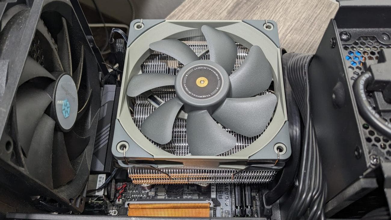 The King of top down cooling: Thermalright SI-100 Cooler Review, The King of top down cooling: Thermalright SI-100 Cooler Review, TechWar.GR