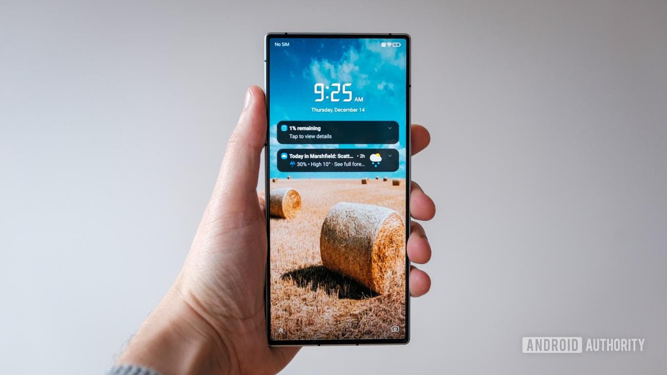 Οθόνη κλειδώματος Redmagic 9 Pro στο χέρι