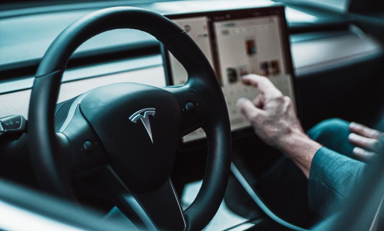 Η επίθεση ρομπότ Tesla ανάγκασε τους υπαλλήλους να χρησιμοποιήσουν "έκτακτη διακοπή λειτουργίας" 2 Η επίθεση με ρομπότ Tesla ανάγκασε τους υπαλλήλους να χρησιμοποιήσουν "έκτακτη διακοπή λειτουργίας", Η επίθεση με ρομπότ Tesla ανάγκασε τους υπαλλήλους να χρησιμοποιήσουν “έκτακτη διακοπή λειτουργίας”, TechWar.GR