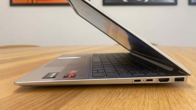 Ένας εντυπωσιακός φορητός υπολογιστής προϋπολογισμού με εξαιρετική οθόνη, Ένας εντυπωσιακός φορητός υπολογιστής προϋπολογισμού με εξαιρετική οθόνη, TechWar.gr