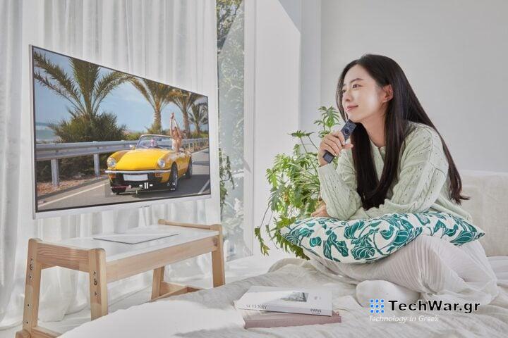 Samsung Smart Monitor M7 White Video Streaming