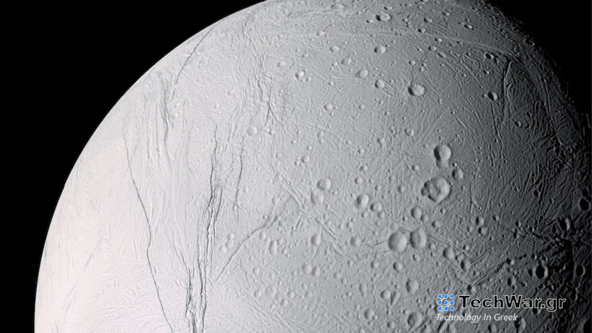 Στον ωκεάνιο κόσμο Εγκέλαδος, η NASA βρήκε ένα ζωτικό στοιχείο για τη ζωή
