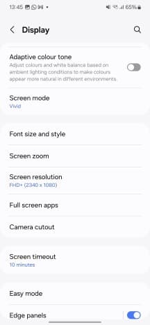 Adaptive color tone - One UI 6.1 review