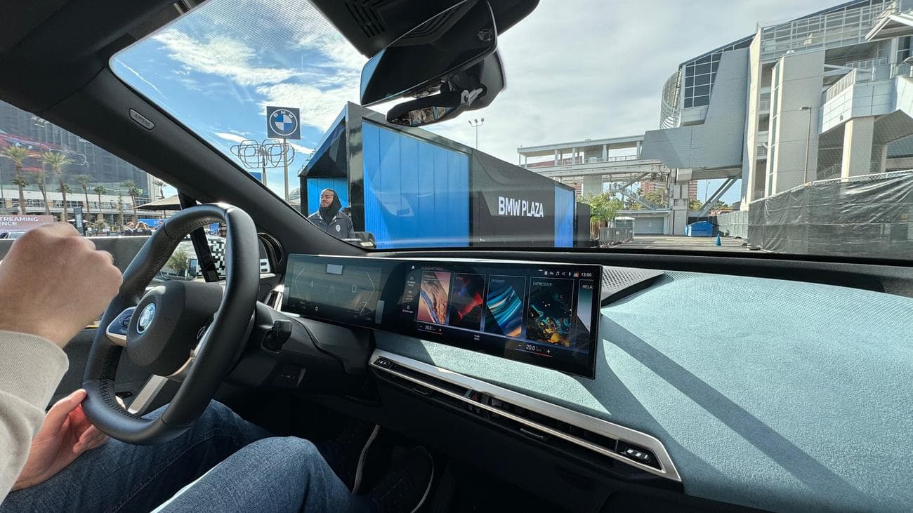 Η BMW μόλις έβαλε το AR σε ένα αυτοκίνητο και τελικά είναι απολύτως λογικό, Η BMW μόλις έβαλε το AR σε ένα αυτοκίνητο και τελικά είναι απολύτως λογικό, TechWar.GR