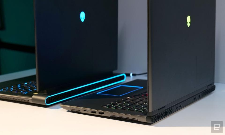 Ακόμη και με μικρότερο αποτύπωμα, το m16 R2 εξακολουθεί να έχει τον ίδιο αριθμό θυρών μαζί με μια νέα επιφάνεια αφής με φωτισμό RGB. 