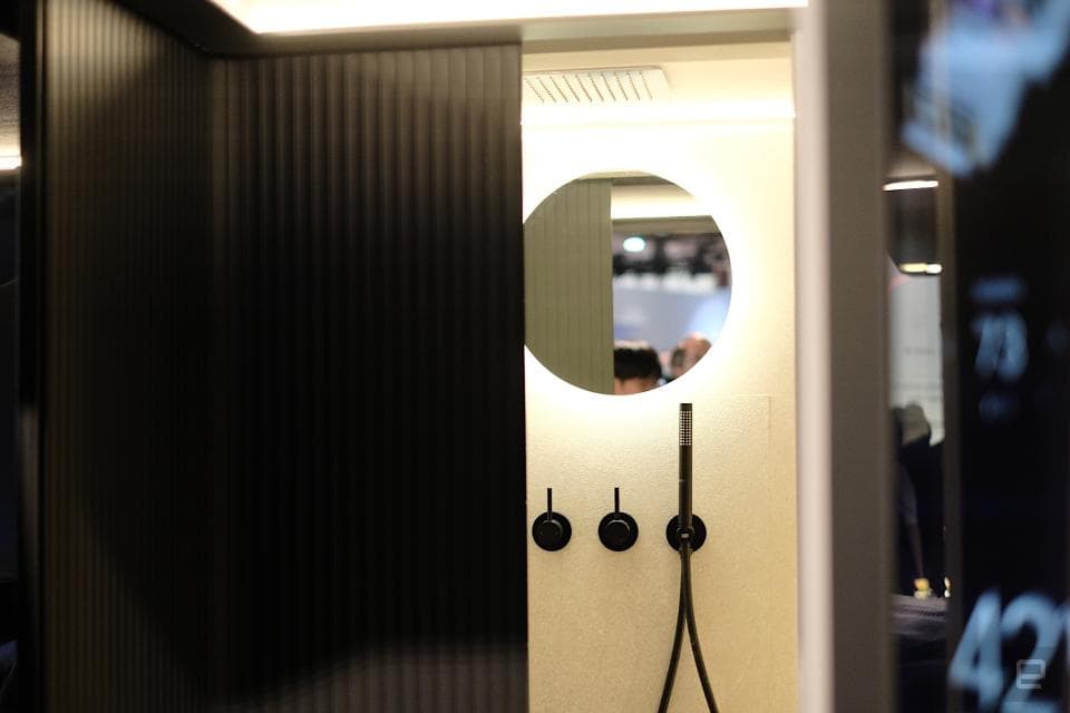 Περιοδεύοντας το υψηλής τεχνολογίας τρέιλερ κάμπινγκ της LG στην CES 2024, Περιοδεύοντας το υψηλής τεχνολογίας τρέιλερ κάμπινγκ της LG στην CES 2024, TechWar.GR