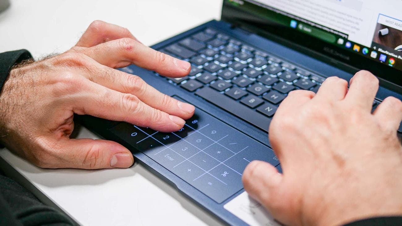 Asus Zenbook 14 Flip OLED review: The best 2-in-1 for the money, Asus Zenbook 14 Flip OLED review: The best 2-in-1 for the money, TechWar.GR