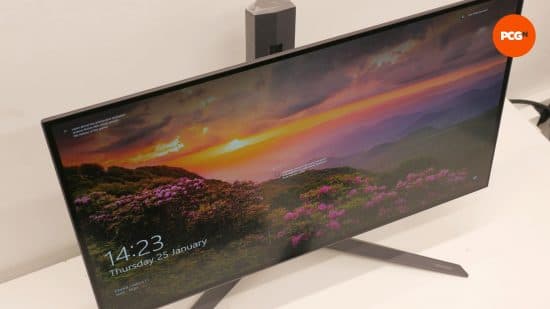 LG Ultragear 27GR95QE review – OLED isn't all that - LG 27GR95QE review 06 - TechWar.GR