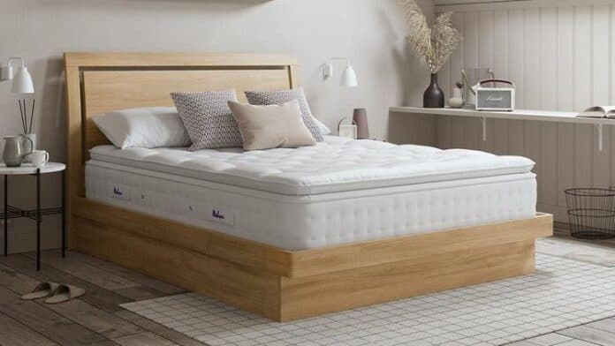 Relyon Bridgwater Dunlopillo Latex Mattress review image shows the mattress ob our reviewer