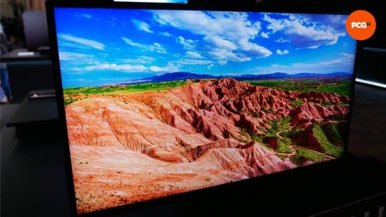 Έχουμε δει αυτήν την οθόνη παιχνιδιών 8K 120Hz και η ζωή δεν θα είναι η ίδια, Έχουμε δει αυτήν την οθόνη παιχνιδιών 8K 120Hz και η ζωή δεν θα είναι η ίδια, TechWar.GR