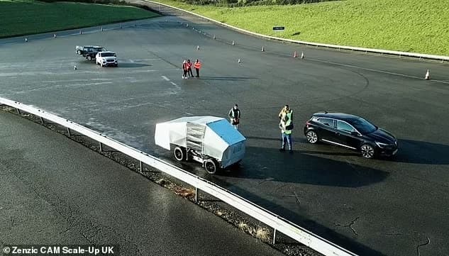 Το πρώτο ΑΙ ρομπότ που «μπαλώνει» λακκούβες μόνο του - Πώς λειτουργεί / FOXreport.gr, Το πρώτο ΑΙ ρομπότ που «μπαλώνει» λακκούβες μόνο του – Πώς λειτουργεί, TechWar.GR