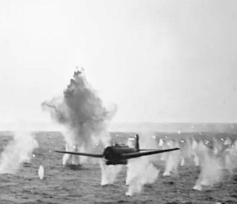 Το υποβρύχιο νεκροταφείο κάτω από έναν επίγειο παράδεισο, Το υποβρύχιο νεκροταφείο κάτω από έναν επίγειο παράδεισο, TechWar.GR