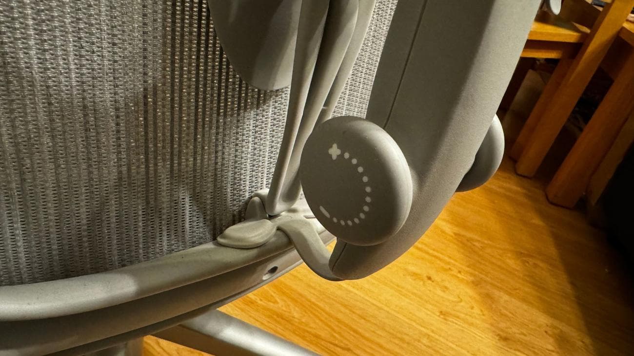 Herman Miller Aeron Review: THE office chair, Herman Miller Aeron Review: THE office chair, TechWar.GR