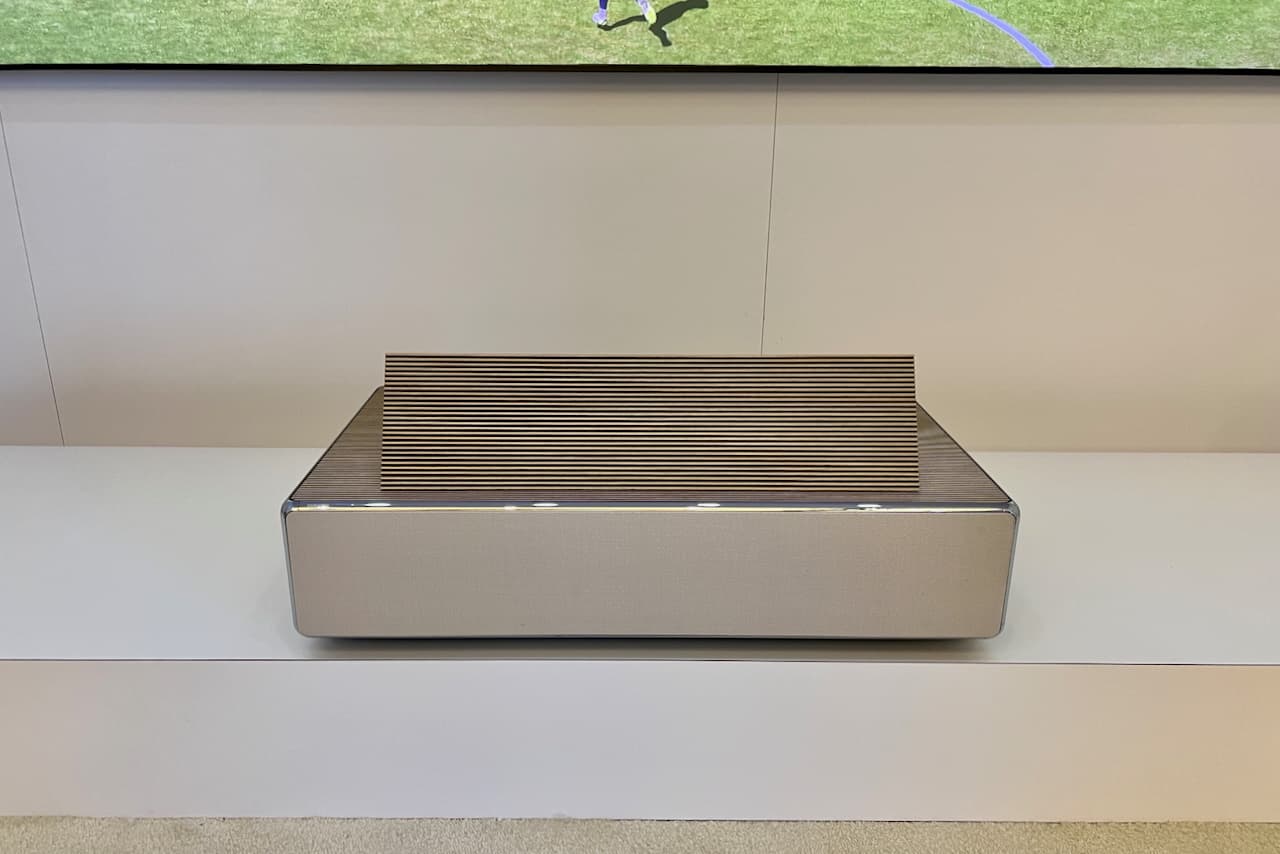 Η Samsung ανακοινώνει στη CES 2024 τον πρώτο βιντεοπροβολέα 8K με ασύρματη συνδεσιμότητα, Η Samsung ανακοινώνει στη CES 2024 τον πρώτο βιντεοπροβολέα 8K με ασύρματη συνδεσιμότητα, TechWar.GR