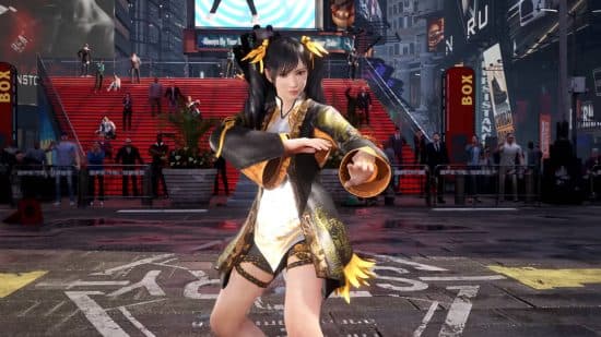 Λίστα Tekken 8: Ο Xiaoyu, ντυμένος με ένα κοντό μαύρο και χρυσό κινέζικο φόρεμα, ετοιμάζεται να αγωνιστεί στην Time Square.