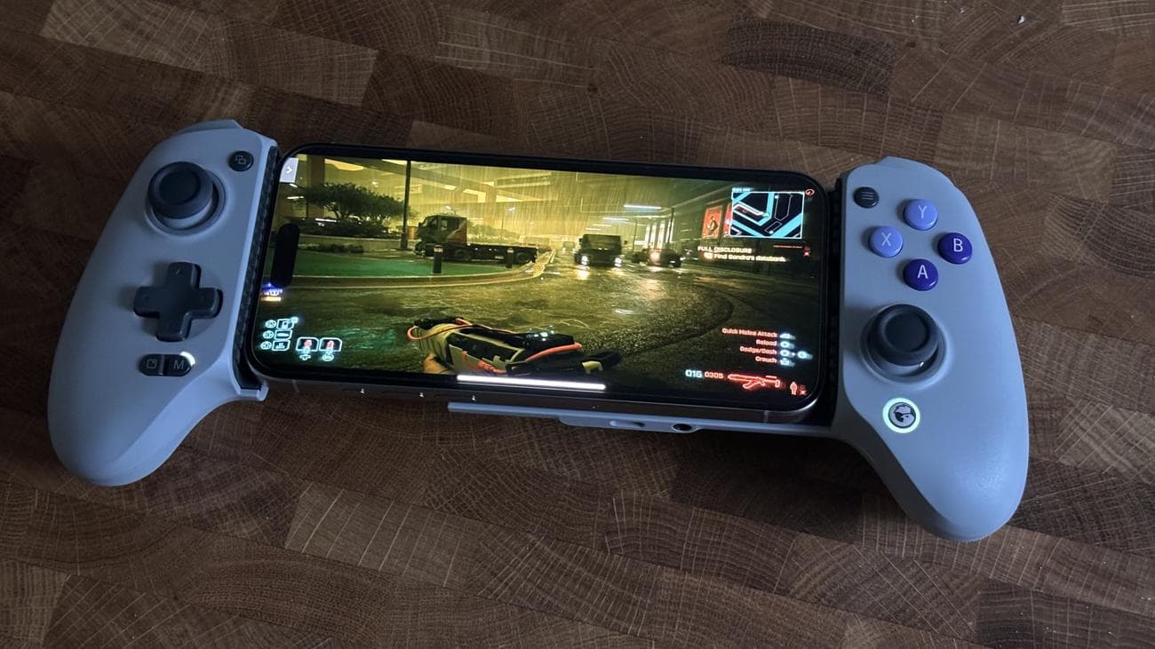 Το Cyberpunk 2077 στο GeForce Now iPhone 15 Pro