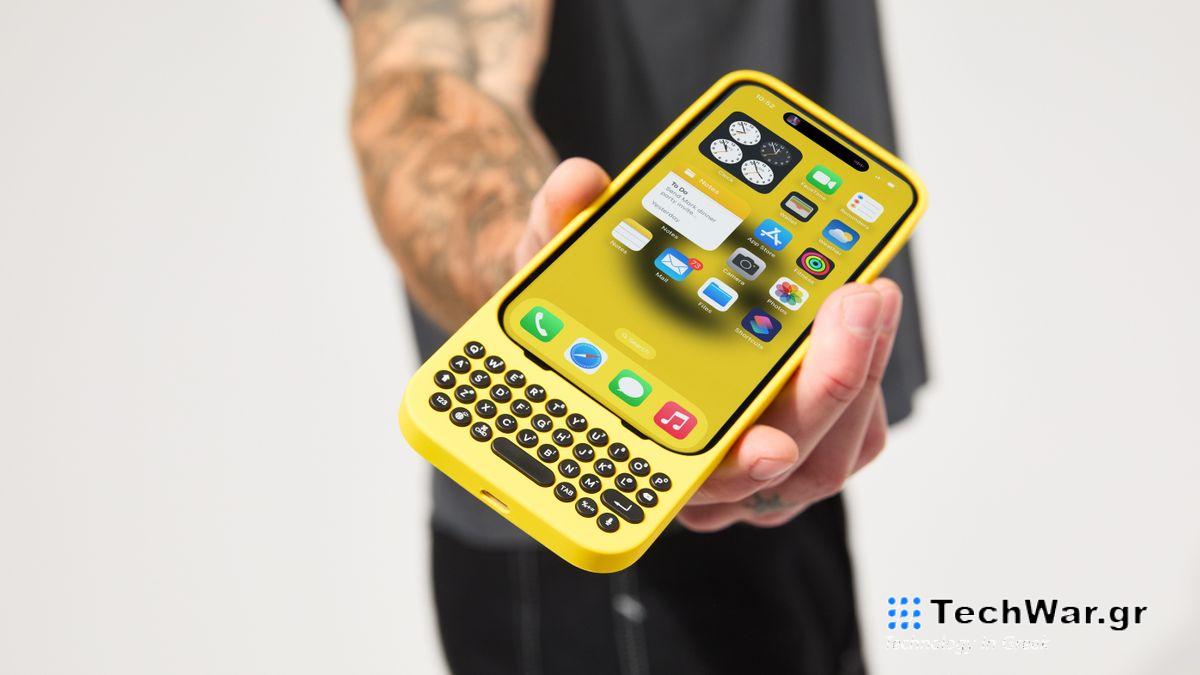 Clicks iphone 15 keyboard case