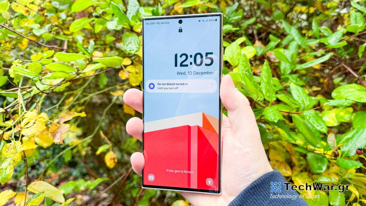 A One UI 6 lock screen on a Samsung Galaxy S23 Ultra