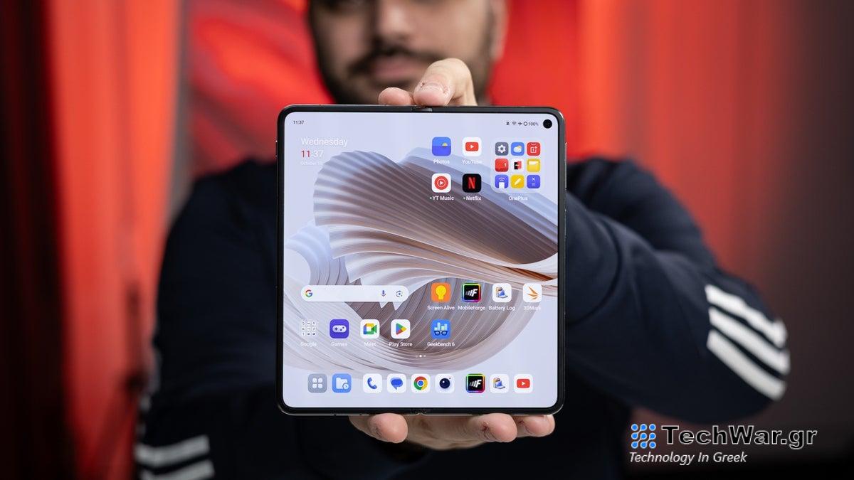 Μπορείτε να ξεκινήσετε τη νέα χρονιά με μια τεράστια έκπτωση 600 $ για το OnePlus Open, αλλά υπάρχει (προφανώς) κάτι