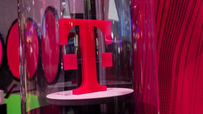 Ο Διευθύνων Σύμβουλος της T-Mobile Sievert κλείνει τις φήμες για Ο Διευθύνων Σύμβουλος της T-Mobile Sievert κλείνει τις φήμες για εξαγορά της UScellular χωρίς να κλείσει την πόρτα