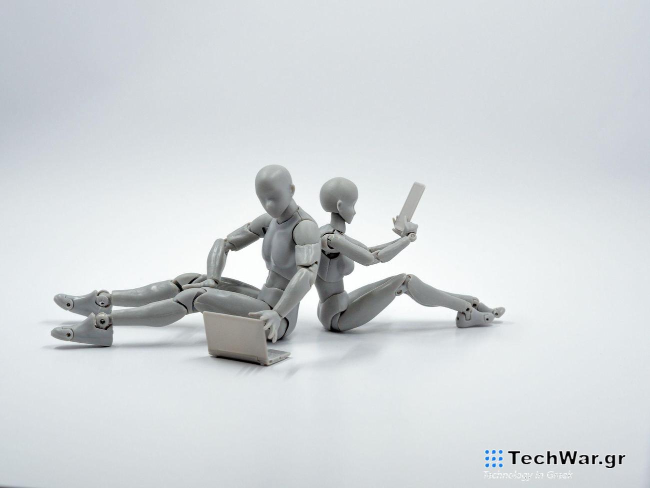 Σύντομα θα δούμε ανθρωποειδή ρομπότ προς πώληση φυλλάδια παντού γύρω μας