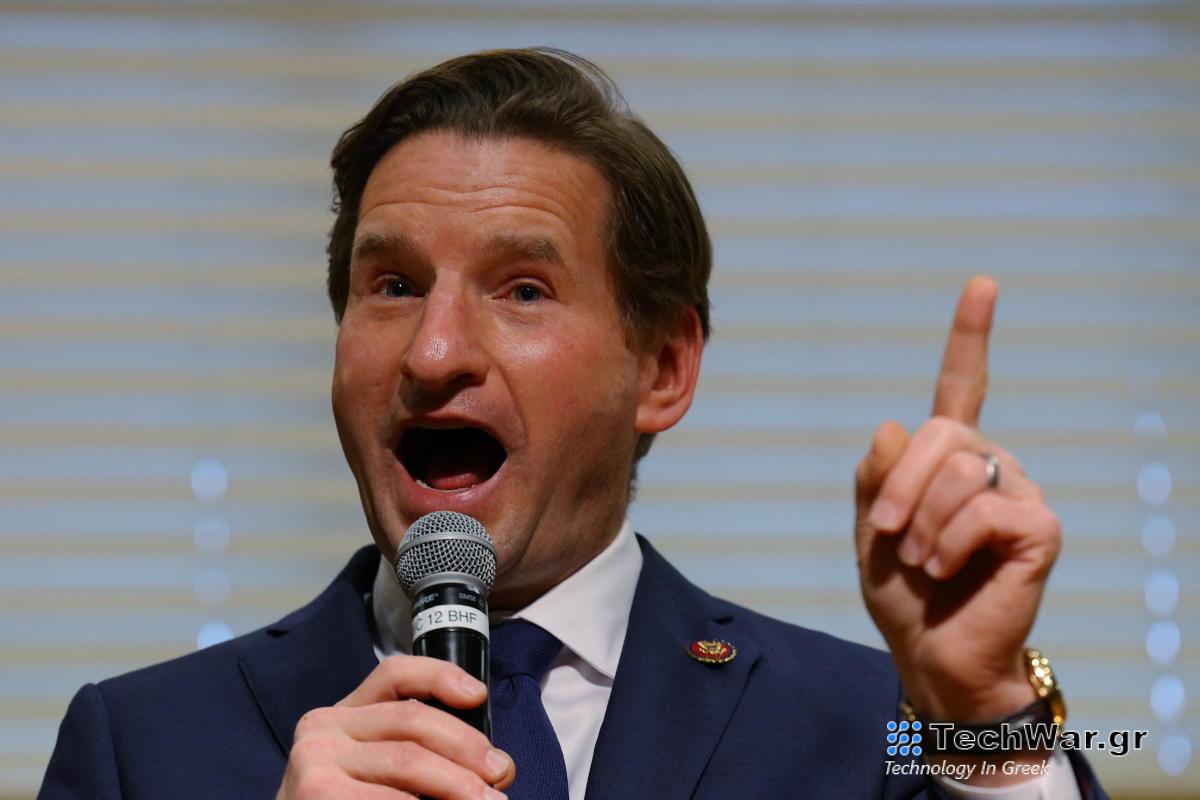 Το OpenAI αναστέλλει τον προγραμματιστή μέσω του ρομπότ ChatGPT που υποδύθηκε έναν προεδρικό υποψήφιο
