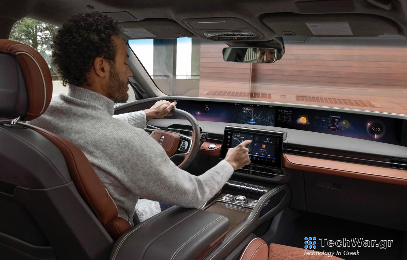 Το νέο ψηφιακό ταμπλό της Ford διαθέτει πανοραμική οθόνη 48 ιντσών