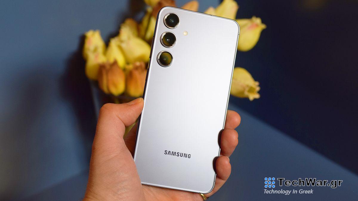 Samsung Galaxy S24 hands on handheld back straight white