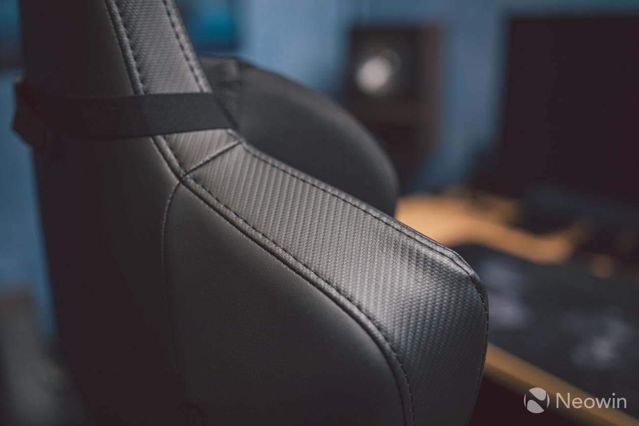 Καρέκλα παιχνιδιού ThunderX3 Core