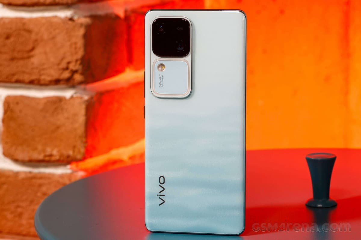 vivo V30 για αναθεώρηση