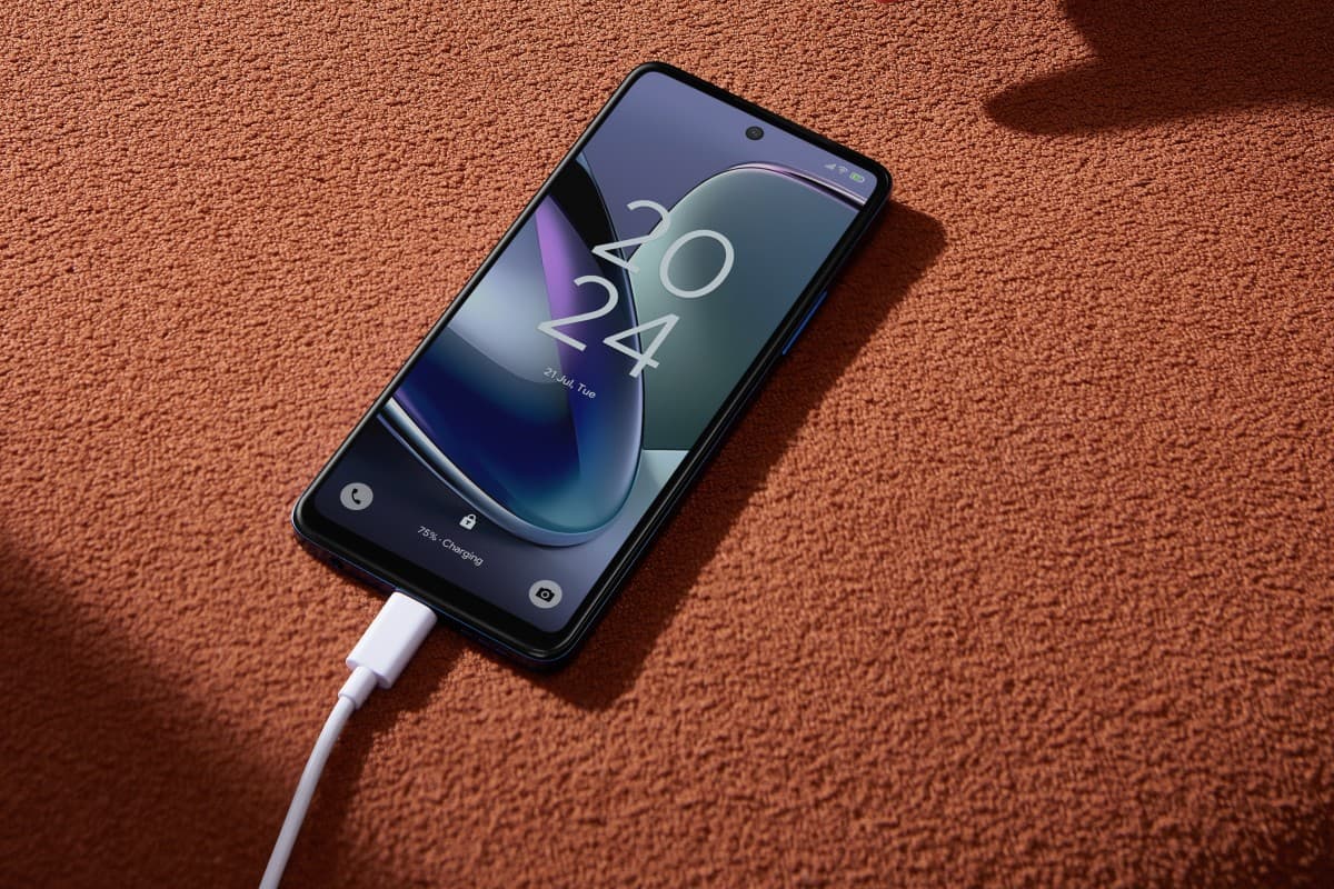 Η TCL ανακοινώνει τα smartphone 50 SE και 50 5G, καθώς και τα ακουστικά MoveAudio TWS