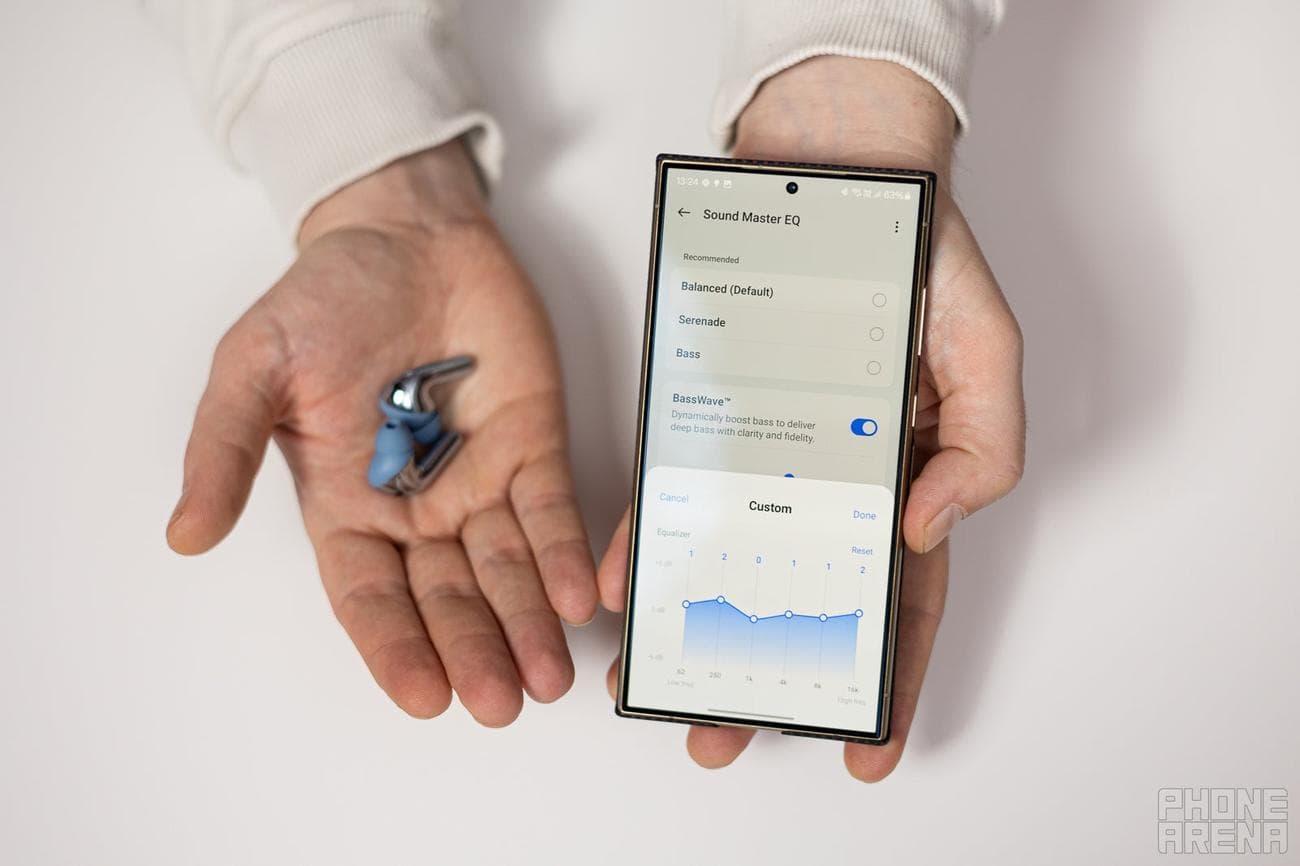 Το EQ αγγίζει ελάχιστα τις «σημαντικές» συχνότητες (Image credit - PhoneArena) - Κριτική OnePlus Buds 3: ελαφρύ, άνετο, ήπιο