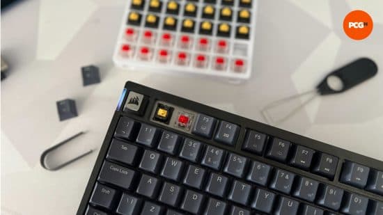 Ασύρματοι εκτεθειμένοι διακόπτες Corsiar K65 Plus 