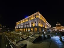 Galaxy S23 Ultra low-light samples: 0.6x - f/2.2, ISO 1000, 1/25s - Samsung Galaxy S24 Ultra vs. Samsung Galaxy S23 Ultra