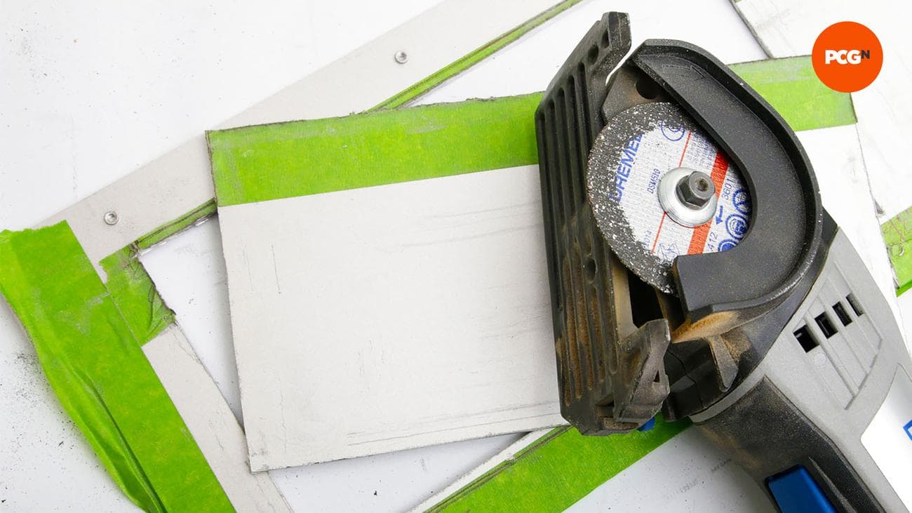 Πώς να φτιάξετε μια βάση ψυγείου: Κόψτε το πάνελ