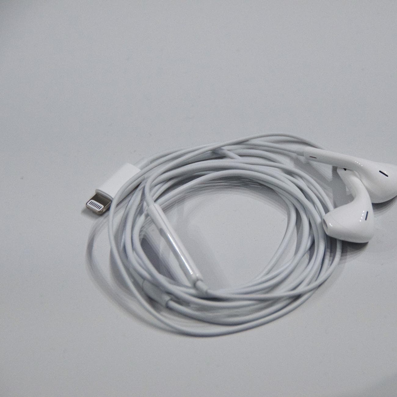 lightning earpods
