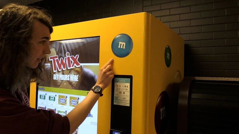 Σενάριο δυστοπίας: Εταιρία παρακολουθούσε φοιτητές μέσα από αυτόματους πωλητές