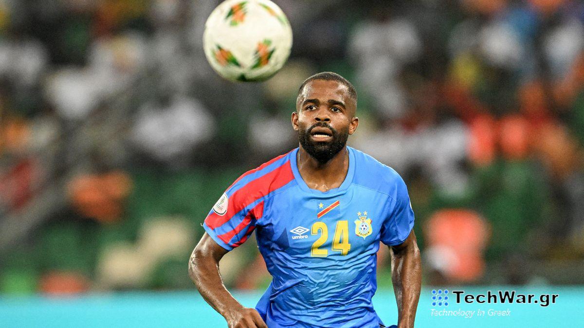 DR Congo defender Gedeon Kalulu eyes the ball during the Africa Cup of Nations 