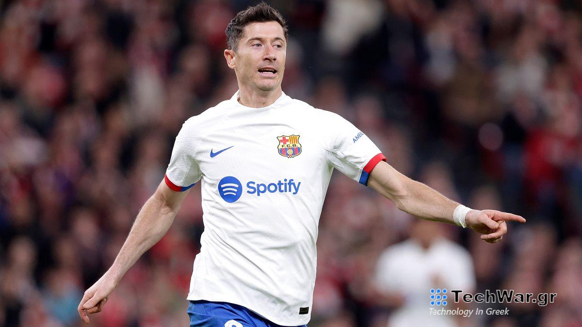 Robert Lewandowski of FC Barcelona ahead of the Napoli vs Barcelona Champions League clash