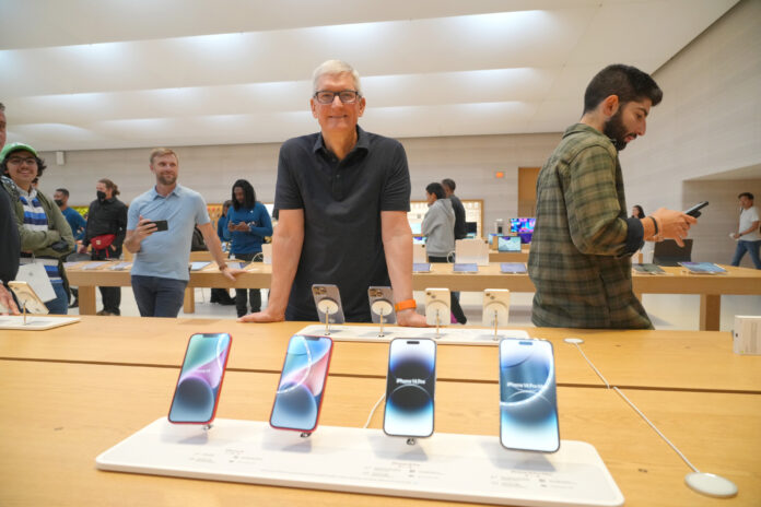 Η Apple δημοσιεύει κέρδη πρώτου τριμήνου και αποδίδει εντυπωσιακά έσοδα Η Apple δημοσιεύει κέρδη πρώτου τριμήνου και αποδίδει εντυπωσιακά έσοδα 119,58 δισεκατομμυρίων δολαρίων