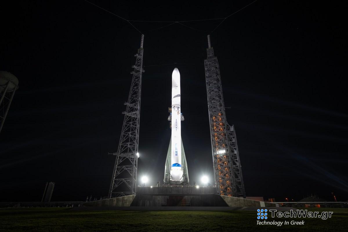 Πριν από τις δοκιμές, η Blue Origin ανεβάζει τον New Glenn στην εξέδρα εκτόξευσης για πρώτη φορά