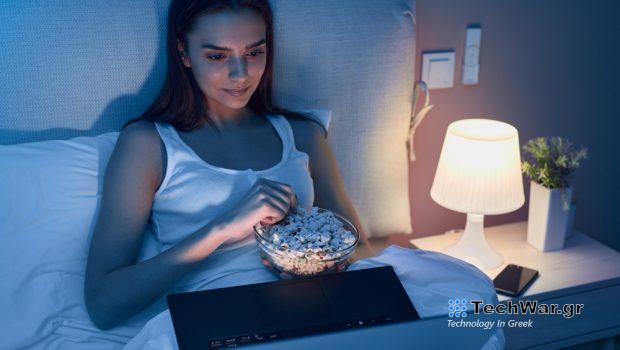 Social media: Τι είναι το φαινόμενο «popcorn brain» που ανησυχεί τους επιστήμονες;
